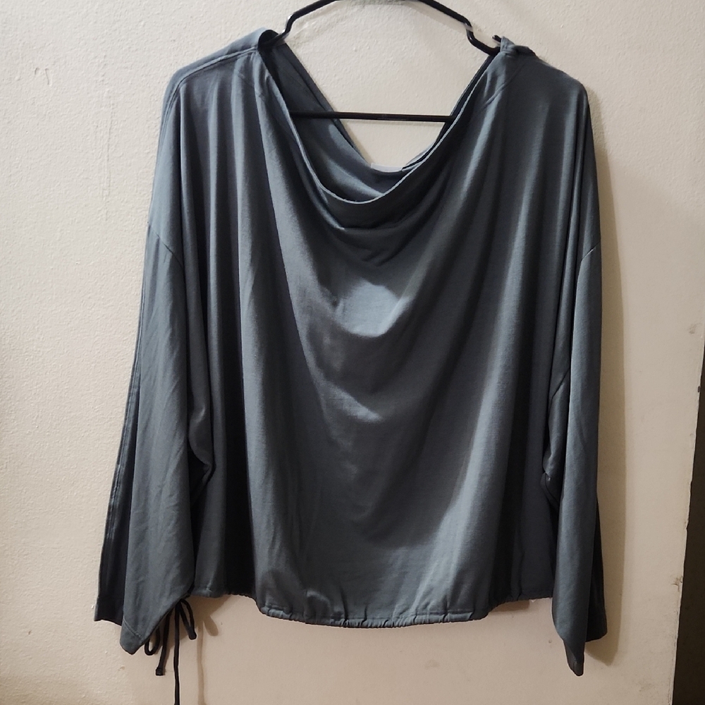 Athleta Seafoam Green Long Sleeve Top